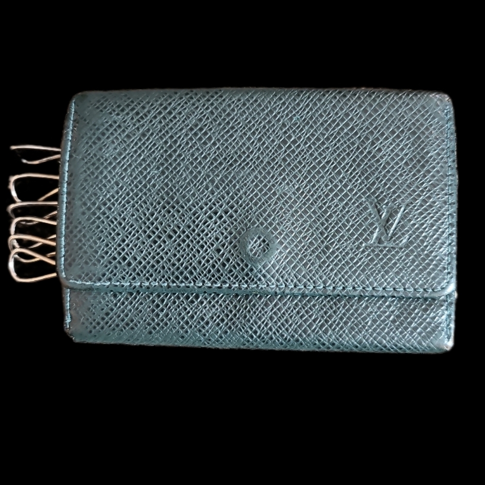 Authentic Louis Vuitton Key Holder USED